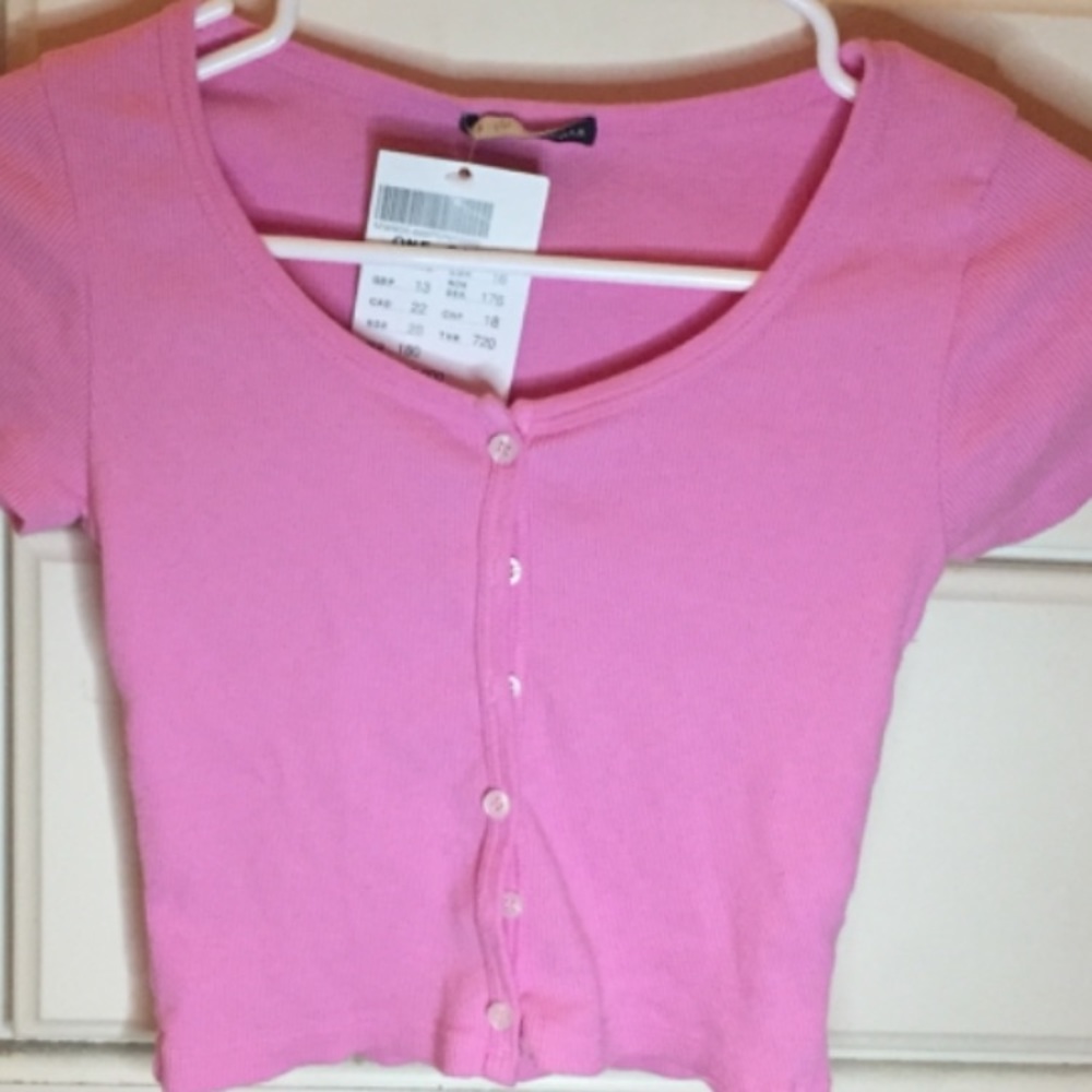don’t buy ISO any color zelly top!!!